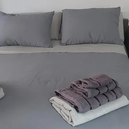 D.s House Mare & Sentieri